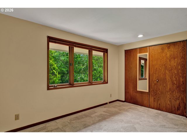 2270 UPAS Pl, Florence, OR 97439