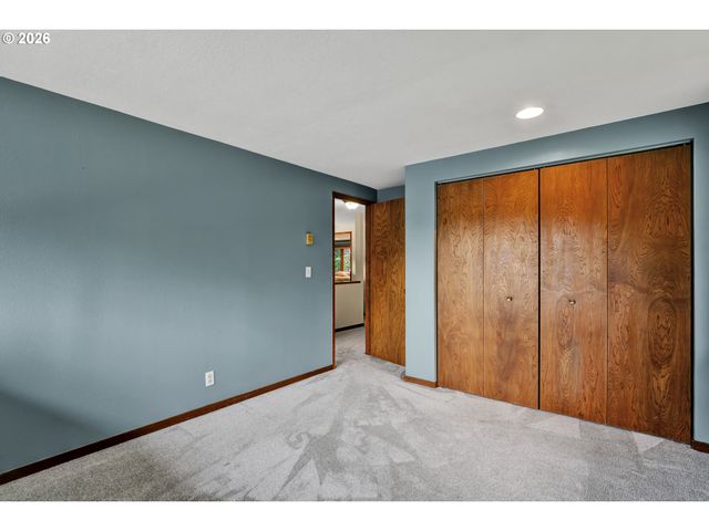 2270 UPAS Pl, Florence, OR 97439