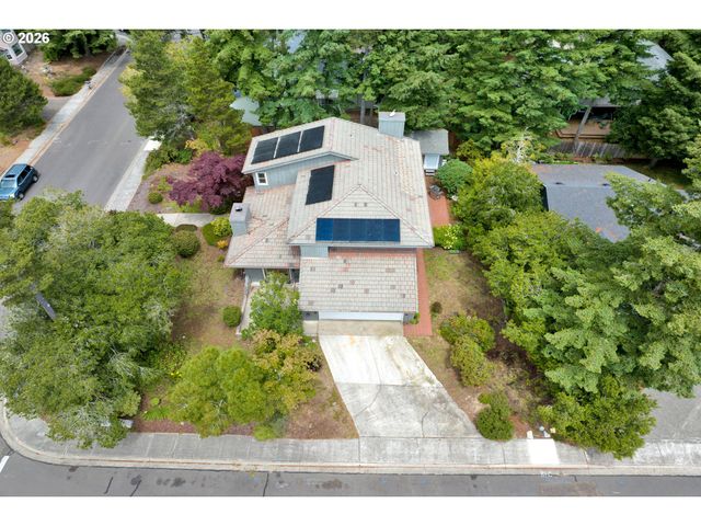 2270 UPAS Pl, Florence, OR 97439