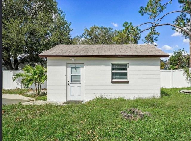 6501 SAWYER COURT, Tampa, FL 33634