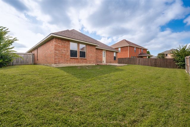 1339 4th Street, Grand Prairie, TX 75051