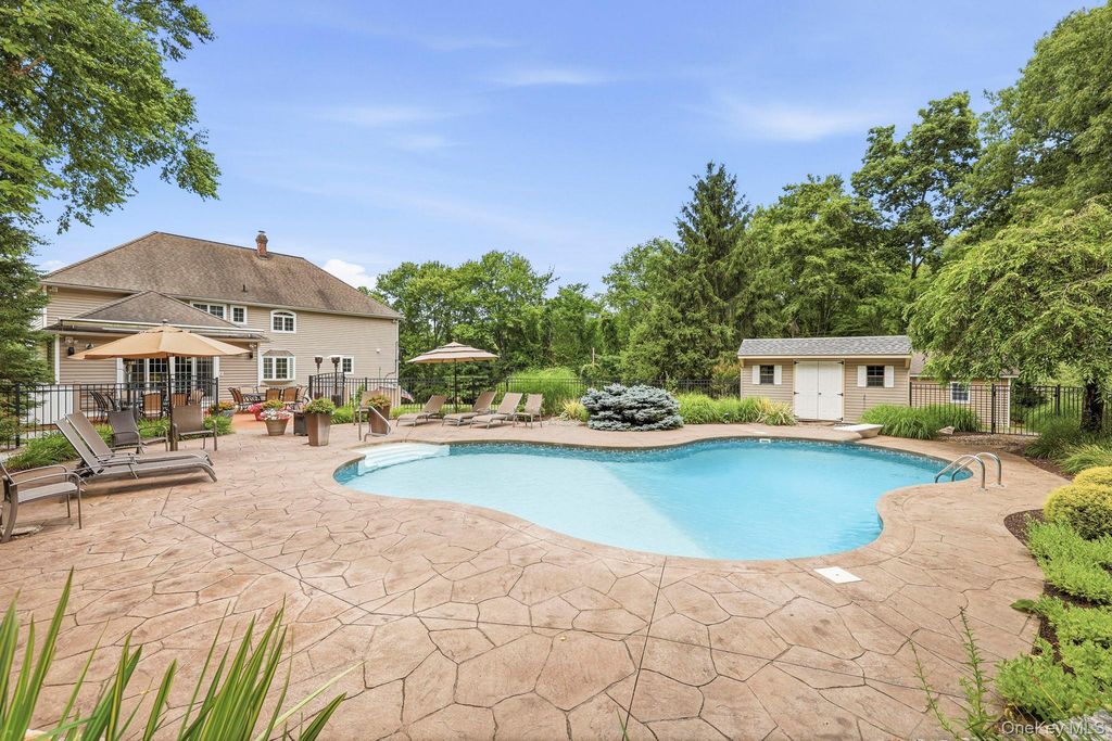 50 Wixon Pond Road, Mahopac, NY 10541 — photo 2