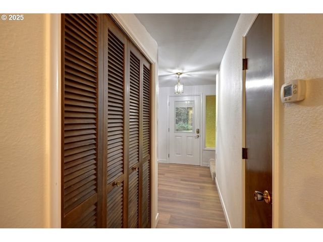 92201 CREST Dr, Astoria, OR 97103