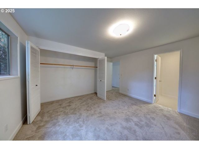 92201 CREST Dr, Astoria, OR 97103