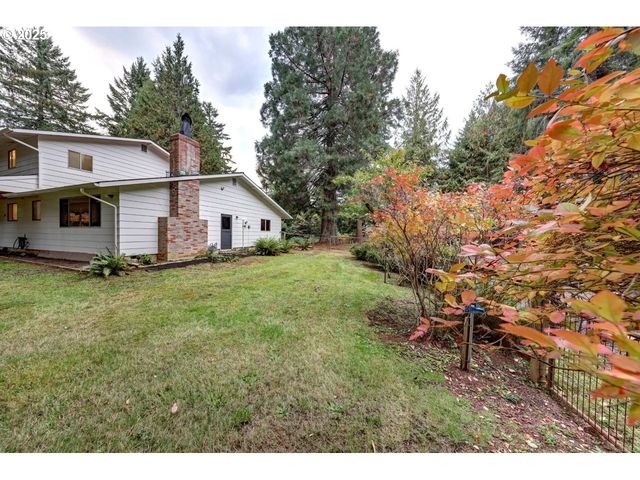 92201 CREST Dr, Astoria, OR 97103