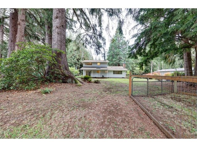92201 CREST Dr, Astoria, OR 97103