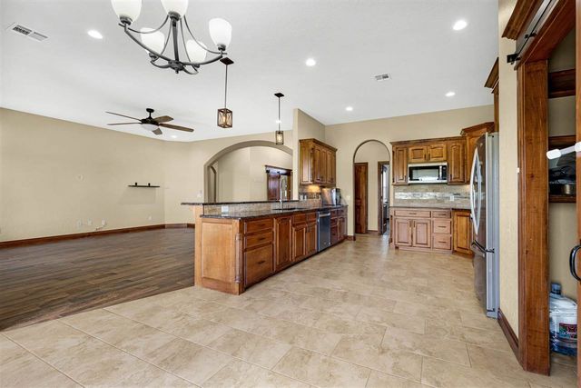 1210 NW Gray Hawk Dr, Lawton, OK 73507
