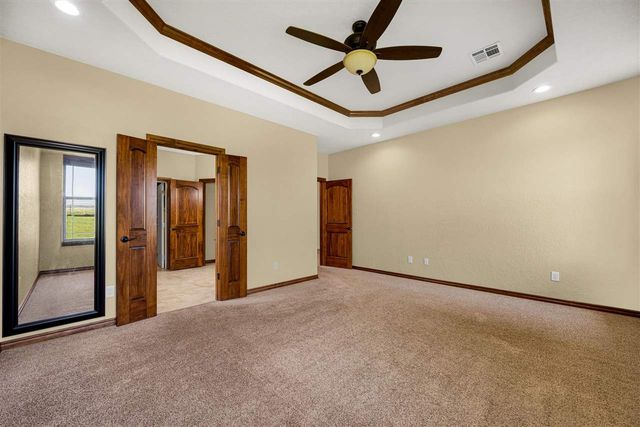 1210 NW Gray Hawk Dr, Lawton, OK 73507