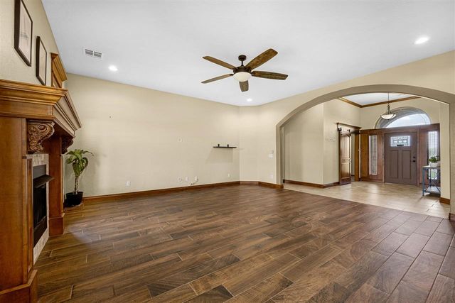 1210 NW Gray Hawk Dr, Lawton, OK 73507