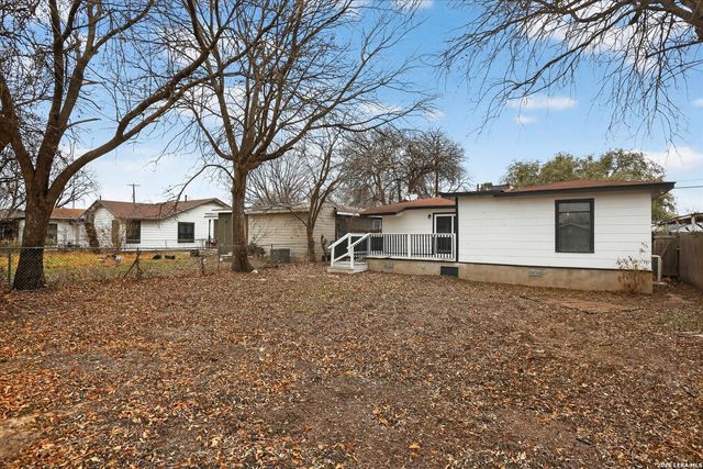 518 W Academy, San Antonio, TX 78226