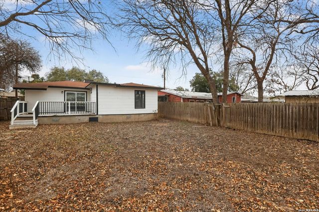 518 W Academy, San Antonio, TX 78226