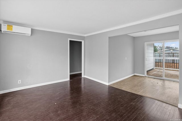 518 W Academy, San Antonio, TX 78226