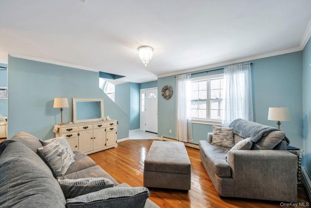 83 Friendship Drive, Rocky Point, NY 11778