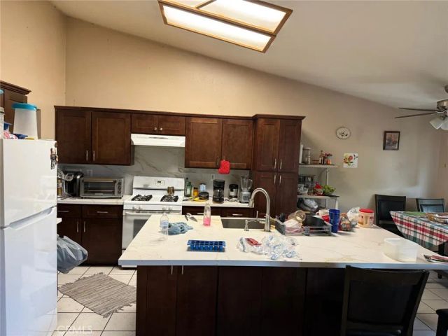 10517 Dream Street, Bloomington, CA 92316