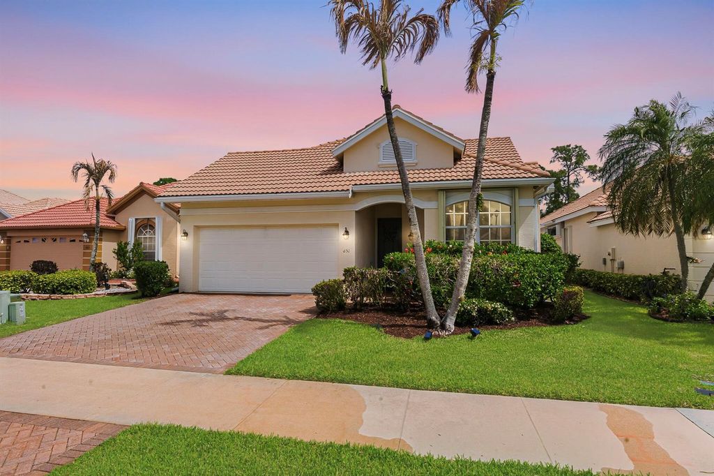 651 SW Munjack Cove, Port St. Lucie, FL 34986