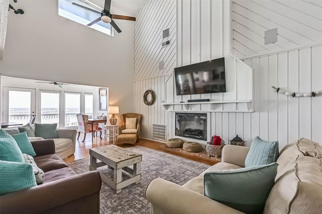 23155 & 23156 Gulf Drive, Galveston, TX 77554