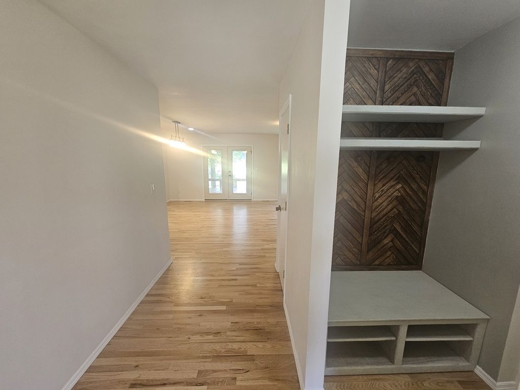 Image 14 of property listing at 4411 Woodglen Lane, Mt Vernon, IL 62864