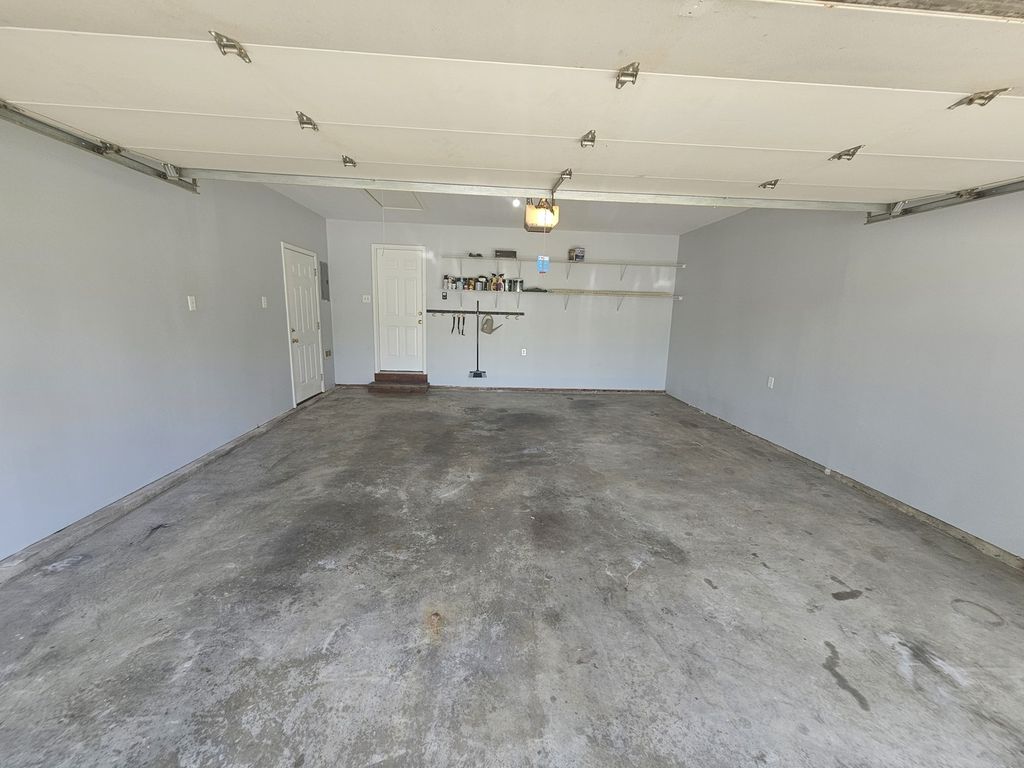 Image 42 of property listing at 4411 Woodglen Lane, Mt Vernon, IL 62864