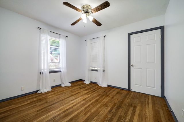 5819 Anaqua Drive, Houston, TX 77092