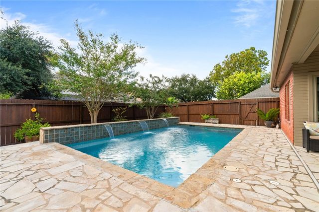 7414 Venice Dr, Corpus Christi, TX 78413