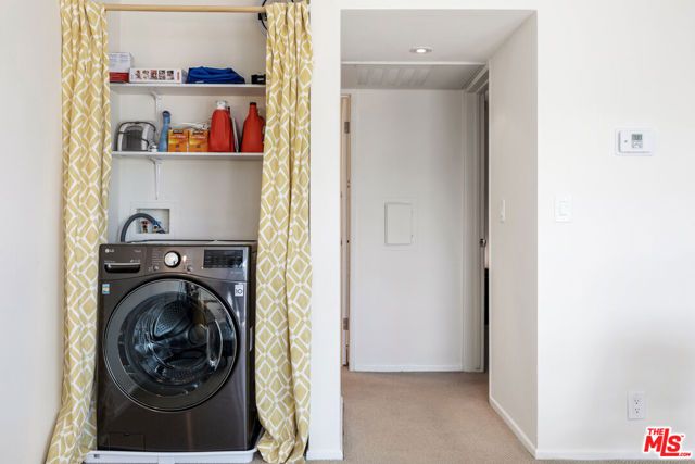 970 Palm Avenue 215, West Hollywood, CA 90069