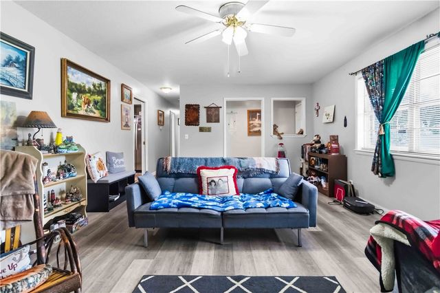 3506 N 2nd Street, Rogers, AR 72756