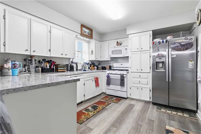 3506 N 2nd Street, Rogers, AR 72756