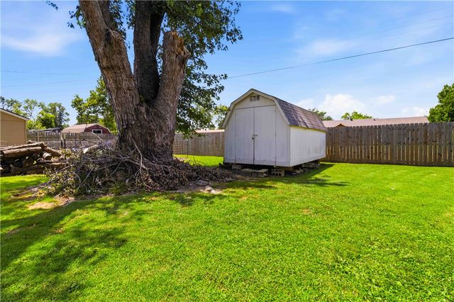3506 N 2nd Street, Rogers, AR 72756