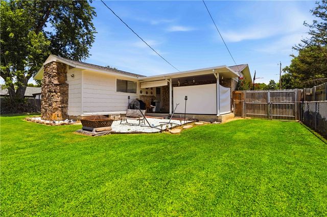 3506 N 2nd Street, Rogers, AR 72756