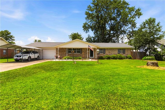 3506 N 2nd Street, Rogers, AR 72756