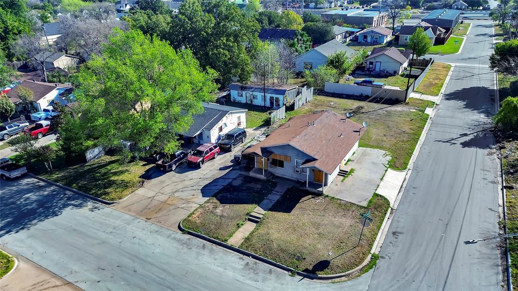 2745 S Jones Street, Fort Worth, TX 76104 — photo 3