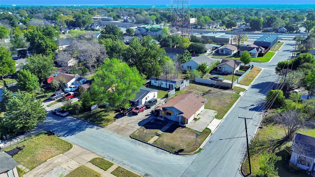 2745 S Jones Street, Fort Worth, TX 76104 — photo 5