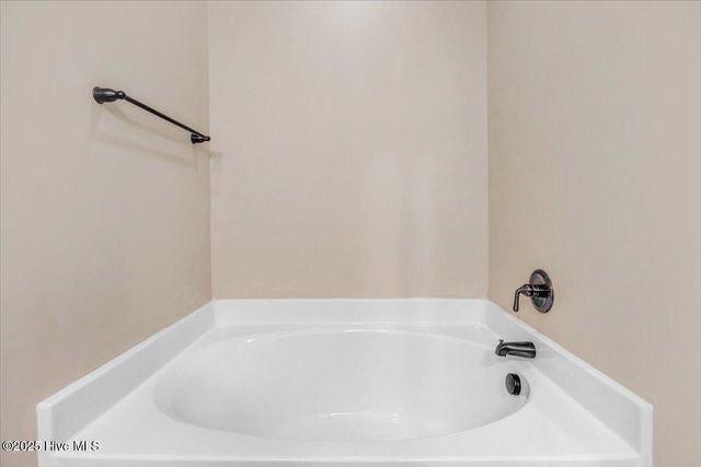 312 Winstead Lp, Richlands, NC 28574