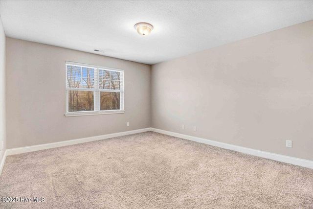 312 Winstead Lp, Richlands, NC 28574