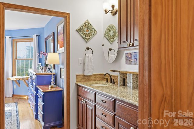 241 Alta Vista Drive, Candler, NC 28715