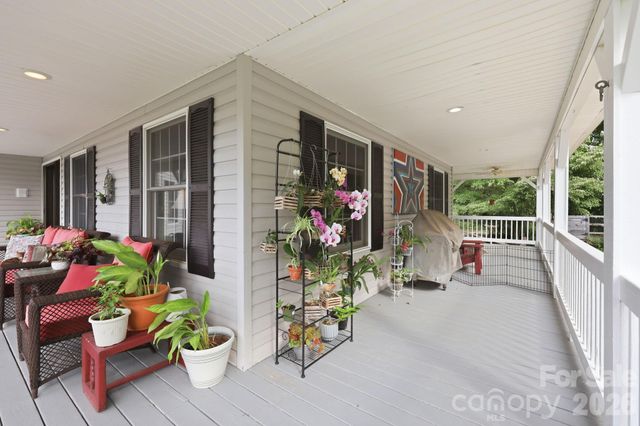 241 Alta Vista Drive, Candler, NC 28715