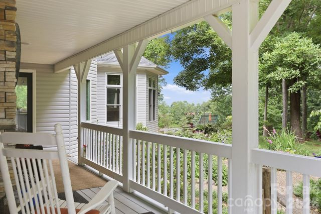 241 Alta Vista Drive, Candler, NC 28715