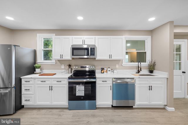 2005 ROANOKE ST, Hyattsville, MD 20782