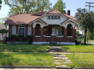 1020 W 13th Ave, Pine Bluff, AR 71603