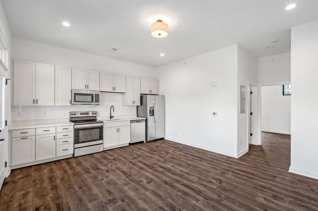 1272 3rd Ave S Apt 204, Nashville, TN 37210