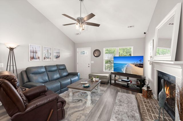 4292 Lavender Lane, North Charleston, SC 29420