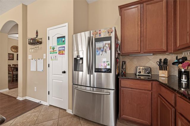 2203 Summit Pass Lane, League City, TX 77573