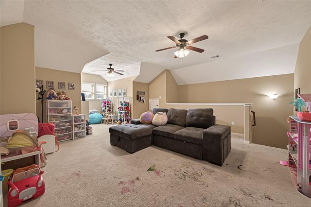 2203 Summit Pass Lane, League City, TX 77573