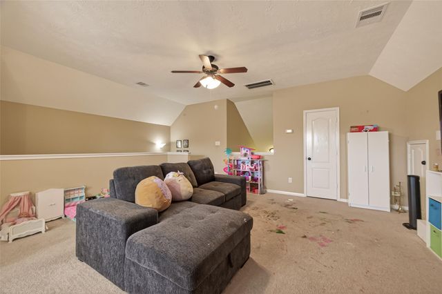 2203 Summit Pass Lane, League City, TX 77573