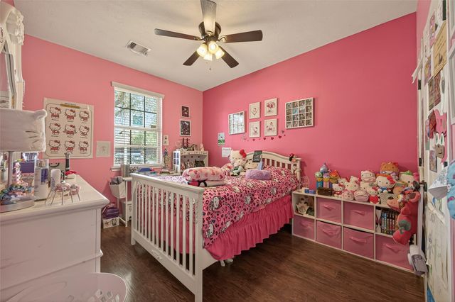 2203 Summit Pass Lane, League City, TX 77573