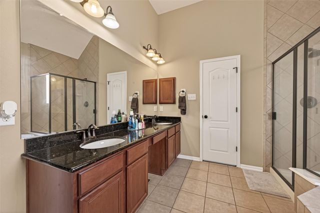 2203 Summit Pass Lane, League City, TX 77573