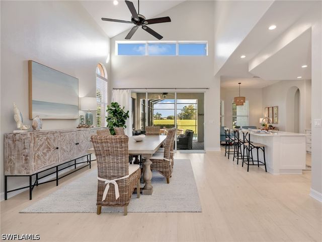 6096 Dogleg DR, Naples, FL 34113