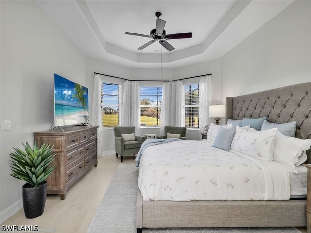 6096 Dogleg DR, Naples, FL 34113