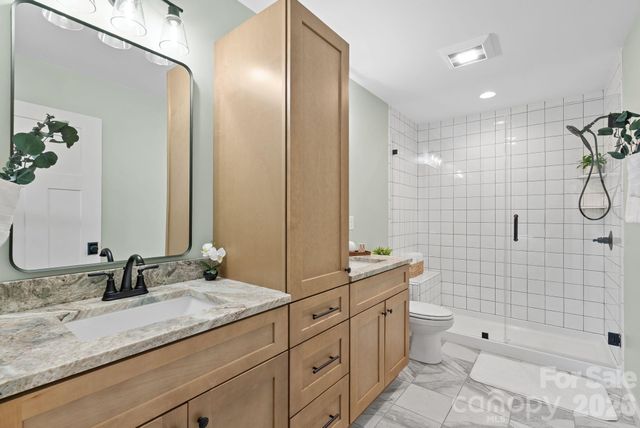 56 White Oak Place, Mars Hill, NC 28754