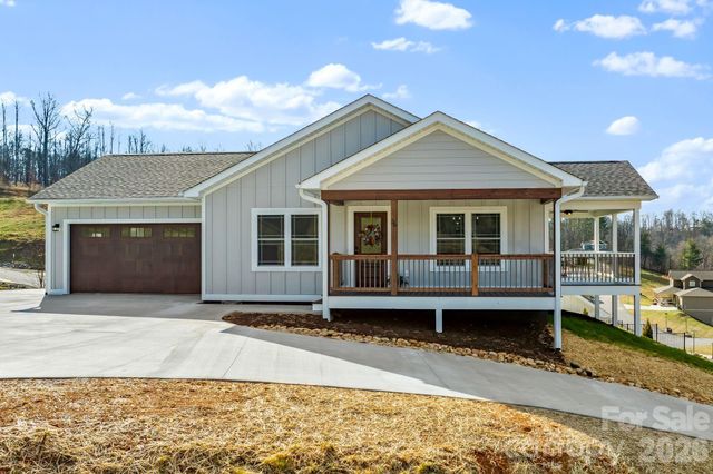 56 White Oak Place, Mars Hill, NC 28754